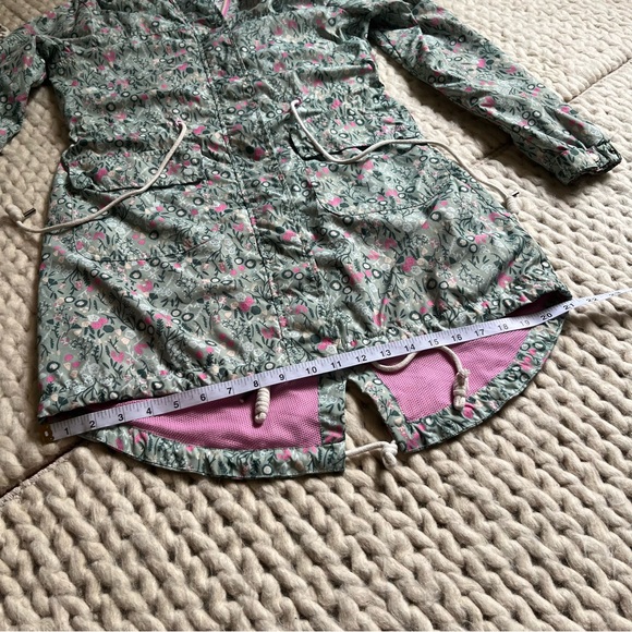 Spring Floral Weird Fish Long Jacket | Medium - Picture 12 of 17